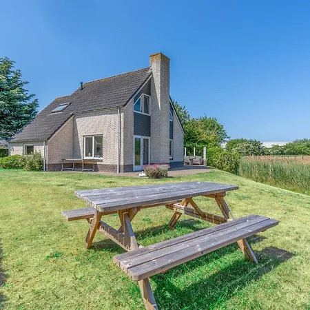 Villapark Kamperfoelie 71 *